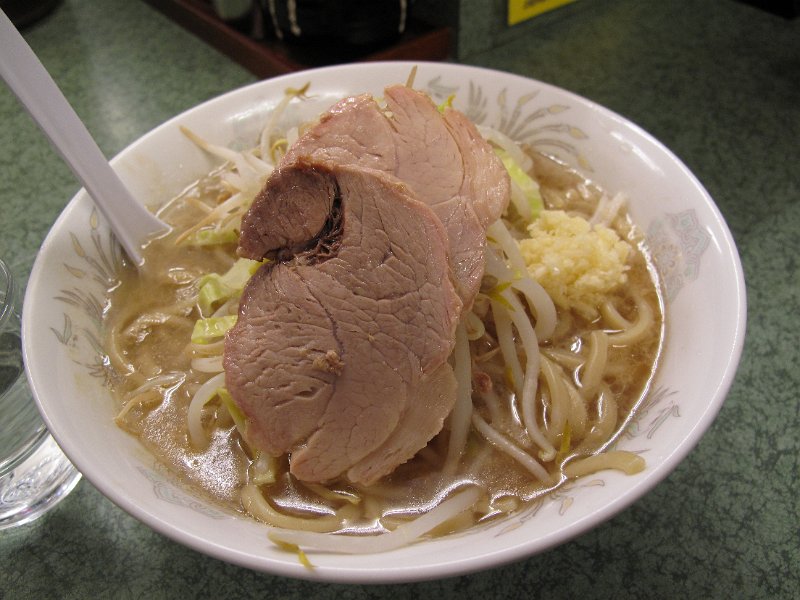 IMG_4802.JPG - ラーメン二郎(新宿小滝橋通り店)